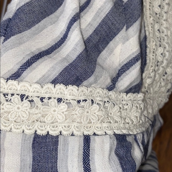 Stripped laced Jumper - Picture 3 of 3